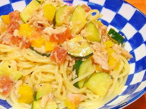 夏野菜とツナのカラフル冷製パスタ